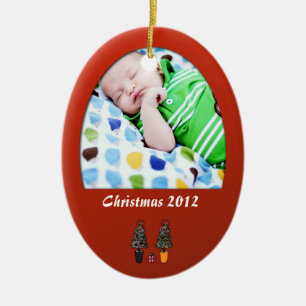 Os primeiros øs enfeites de natal do bebê