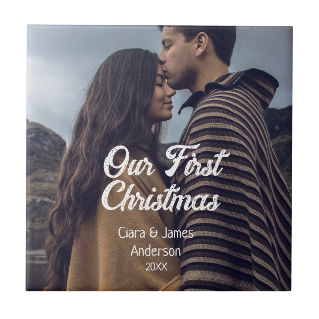 Our first Christmas couple photo name white gray (Frente)