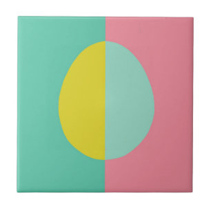 Ovo cor-de-rosa e verde