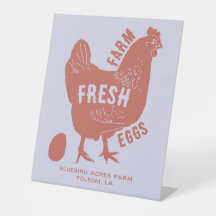 Ovos frescos de fazenda com nome de fazenda da emp