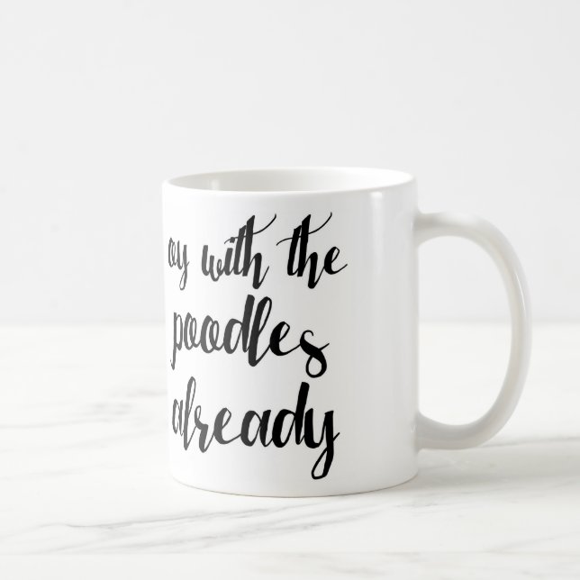 Oy com a caneca das caniches (Direita)