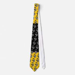 P Monograma em Ouro Amarelo e Gravata Preta