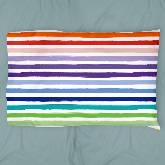 Padrão bonito de Stripe do Arco-Íris (Add a bright rainbow touch to your bedroom with this colorful pillowcase!)