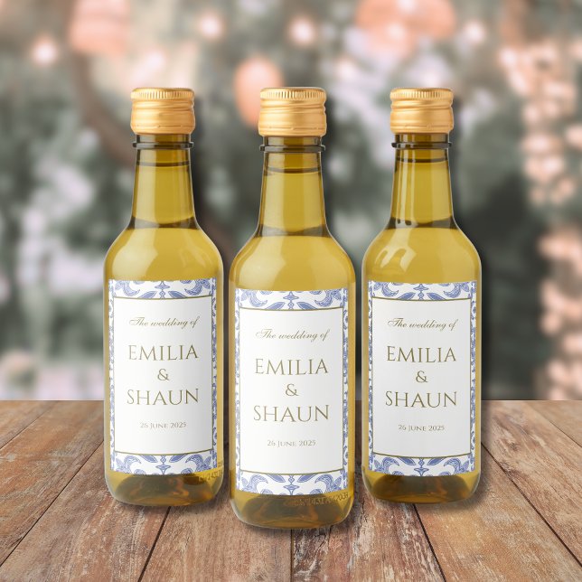 Padrão Branco e Azul Dusty no estilo da imagem (Criador carregado)