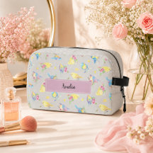 Padrão de Aquarela de Pássaros e Flores desenhado 