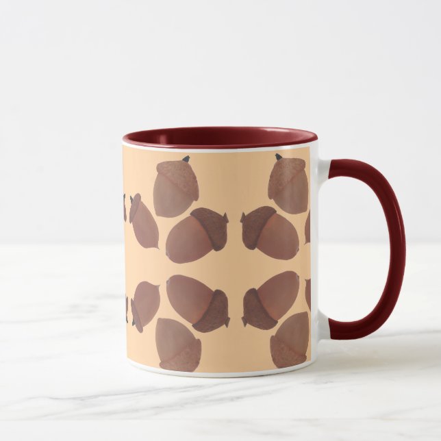 Padrão de Bolotas em Canecas Personalizadas (Direita)