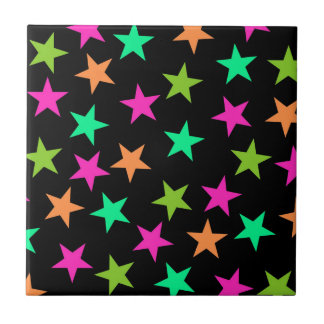 Padrão de Estrelas Geométricas Neon Coloridas