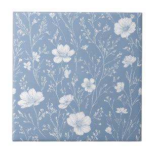 Padrão de Flor Silvestre Azul e Branco Atenuado