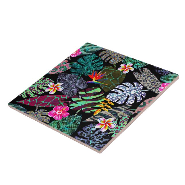 Padrão de Folhas e Flores Tropicais Vibrantes (Lateral)