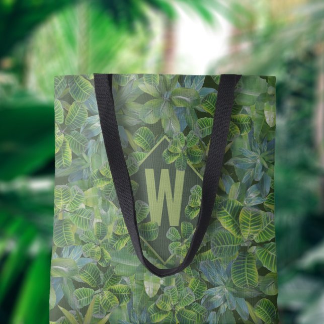 Padrão de Folhas Tropicais Verdes Monograma Tote B (It's got enough greenery to make a sloth jealous, plus a nifty spot for you to add your initial)