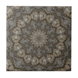 Padrão de Mandala em Tons Naturais da Terra