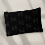 Padrão de monograma preto, golfe<br><div class="desc">Eleve a sua engrenagem com a bolsa moderna de acessórios padrão monograma preto, a fusão perfeita de estilo e funcionalidade tanto para atletas quanto para viajantes. Apresentando uma paleta de cores negras elegante, enfeitada com um monograma personalizado em uma fonte moderna e moderna, este saco de bobagens nos separa na...</div>