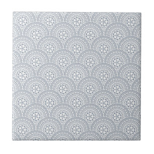 Padrão de ondas de mandala azul sobre fundo branco