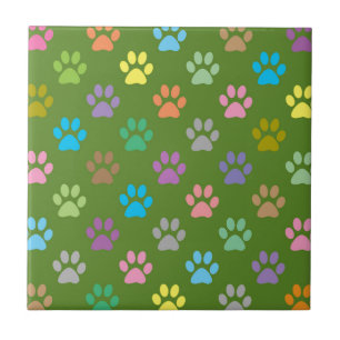 Padrão de pegadas coloridas