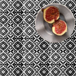 Padrão geométrico branco e preto-Abstrato elegante<br><div class="desc">Design de azulejo de cerâmica decorativa elegante com formas geométricas em preto e branco.</div>