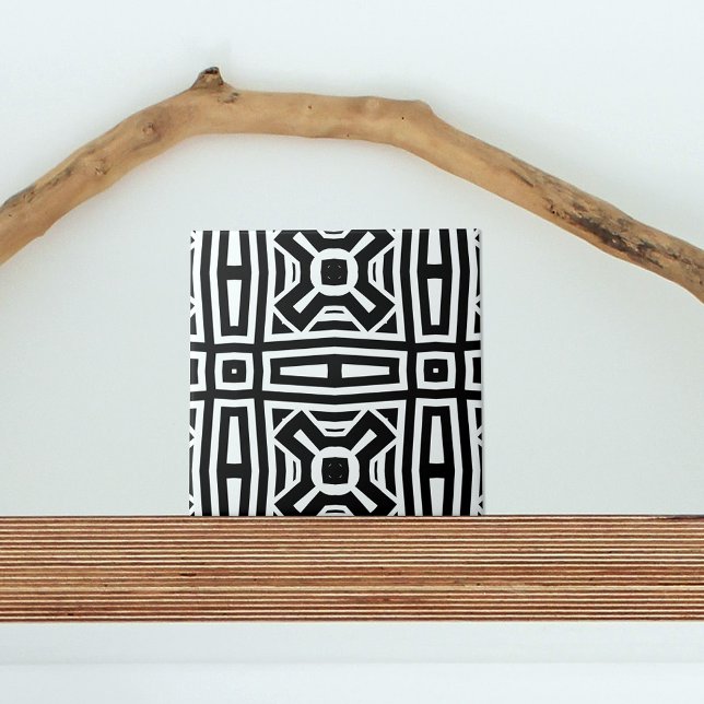 Padrão geométrico de arte em Abstrato preto e bran (Criador carregado)