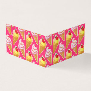 Padrão rosa Kawaii com cartão de sorvete de morang