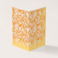 Padrão têxtil com laranja vibrante e dourado