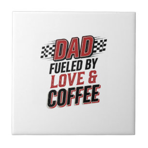 Pai Alimentado por Amor e Café Design de Camisa de