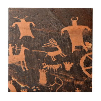 Painel do Petroglyph da rocha do jornal - Utá