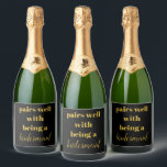 Paira bem em ser um presente de proposta da Brides<br><div class="desc">será a minha dama de honra, tipografia na moda, bonito casual, festinha de caligrafia simples informal, adesiva de garrafa de vinho espumante, festa de solteira de caixa de propostas, quando fazer a noite presente, presente minimalista e elegante presente para a viagem, chic champagne pares de ouro negro, bem com a...</div>