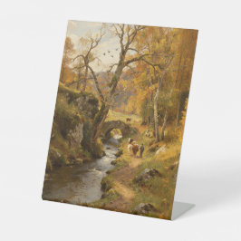 Paisagem de outono com riacho e rebanho de vacas P