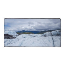 Paisagem Glacial Ártica com Neve e Picos