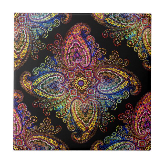 Paisley Multicolor em Rodopio sobre Preto (Frente)