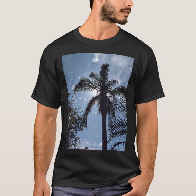 Palmeira tropical sobre camisa preta masculina (Frente)