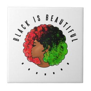 Pan-africana menina mulher negra verde vermelho or