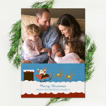 Papais noeis e Cartão com fotos de feriado de Rein<br><div class="desc">Papais noeis encantadores e divertidos e Cartões de foto de Natal de Reindeer apresentando uma cena de inverno em telhado de neve com um Papai Noel alegre e um par de renas. Este cartão com fotos bonito é fácil de personalizar com uma foto da família e uma saudação personalizada. Clique...</div>