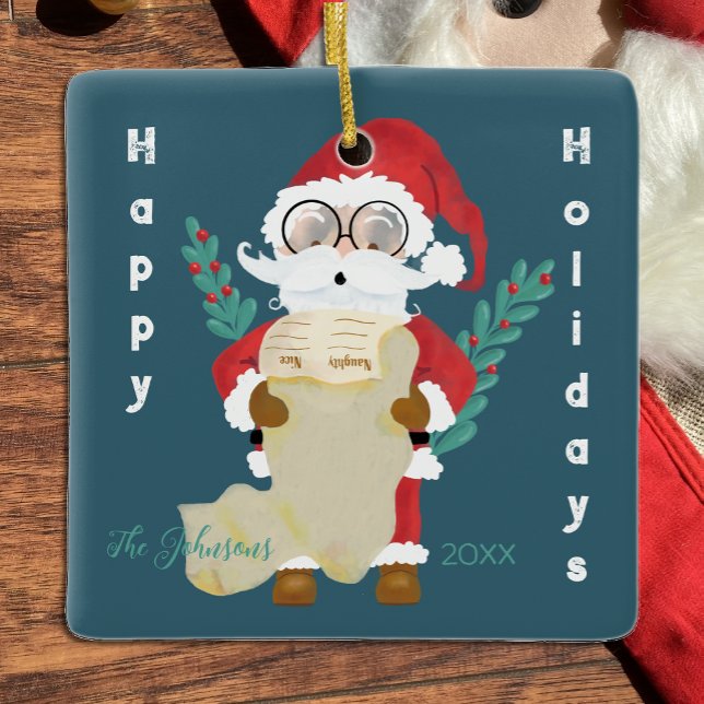 Papais noeis giros com Enfeites de natal azul escu (Cute Santa checking his list square ceramic ornament .)