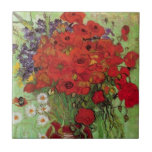 Papas vermelhos e margaridas por Vincent van Gogh<br><div class="desc">Ainda com vida: Poppies vermelhos e margaridas de Vincent van Gogh é um apos impressionismo de arte vintage que ainda vive pintura floral. Um belo buquê de flores vermelhas de papoila e flores margaridas brancas frescas do jardim em um vaso decorativo. Sobre o artista: Vincent Willem van Gogh (1853-1890) foi...</div>