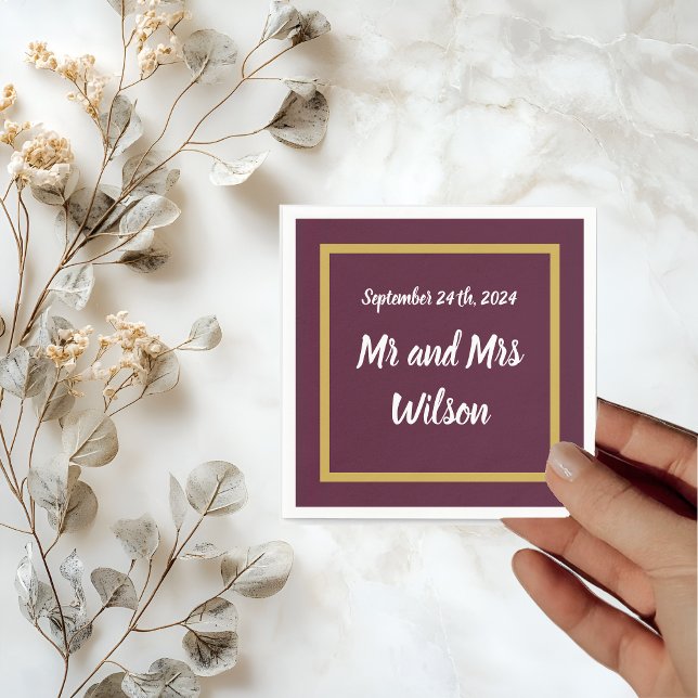 Papel Caligrafia Dourada elegante no guardanapo de coque (Criador carregado)