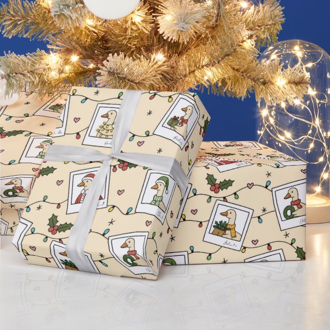 Papel de embrulho com gansos de Natal desenhados à (Feriados)