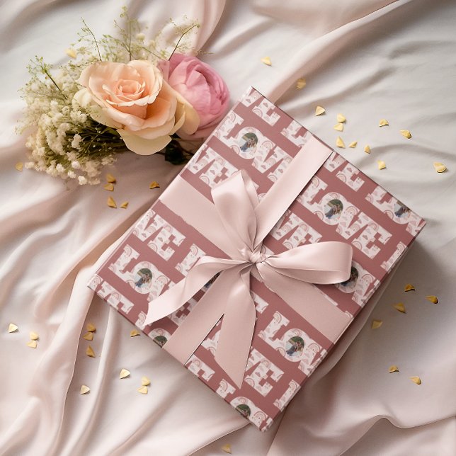 Papel de embrulho de foto Boho Rainbow Love (Celebrate someone you love with this boho rainbow personalized photo wrapping paper! )