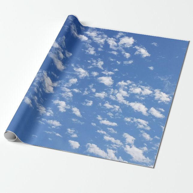 Papel de embrulho do céu azul e das nuvens brancas (Desenrolado)