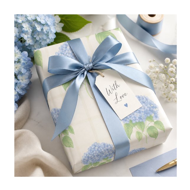 Papel de Embrulho Hortênsia Azul Presente Floral E (Soft blue hydrangea gift wrap with silky ribbon—perfect for elegant, heartfelt gifting moments)