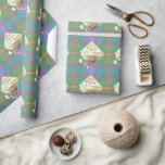 Papel De Presente 18º Aniversário de Casamento<br><div class="desc">Então,  você está procurando aquele tipo de papel de embrulho de 18 anos de casamento com uma nod de porcelana tradicional,  olho de gato e presentes de gemstone do abacamarine?! Então,  talvez você tenha encontrado com meu gráfico original e romântico no encapsulamento personalizado do Zazzle!</div>