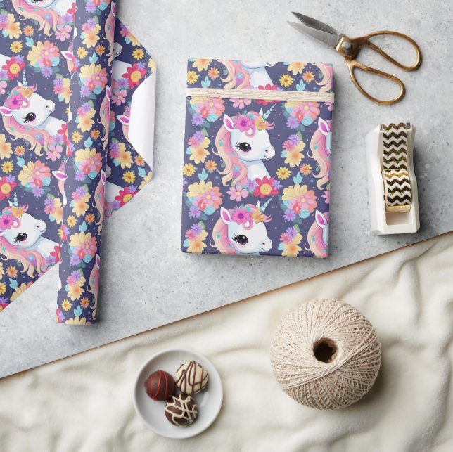 Papel De Presente Adorável White Baby Unicorn com Flores (Artesanato)