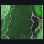 Papel De Presente Ágata Brilhante Falsa Verde e Prata<br><div class="desc">Este papel de embrulho elegante e glamoroso é versátil e pode ser usado para dar presentes ou projetos de arte e artesanato. É ideal para qualquer ocasião, como aniversários, casamentos, chá de noiva, chá de bebê, aniversários de casamento ou presentes em geral. Apresenta ágata marmorizada verde em um fundo verde...</div>