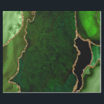 Papel De Presente Ágata Brilho Falso Verde e Dourado<br><div class="desc">Este papel de embrulho elegante e glamoroso é versátil e pode ser usado para dar presentes ou para projetos de arte e artesanato. É ideal para qualquer ocasião, como aniversários, casamentos, chá de noiva, chá de bebê, aniversários de casamento ou presentes em geral. Apresenta ágata mármore verde em um fundo...</div>