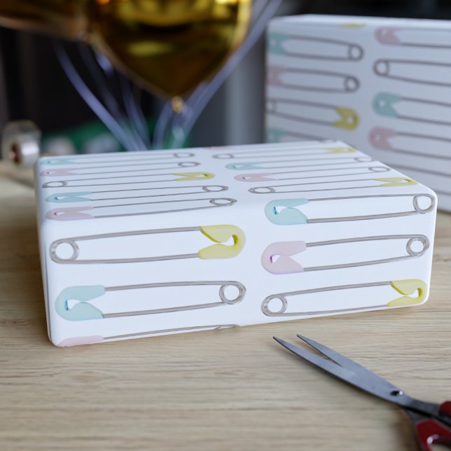 Papel De Presente Alfinetes de Segurança para Fraldas Chá de Bebê (Criador carregado)
