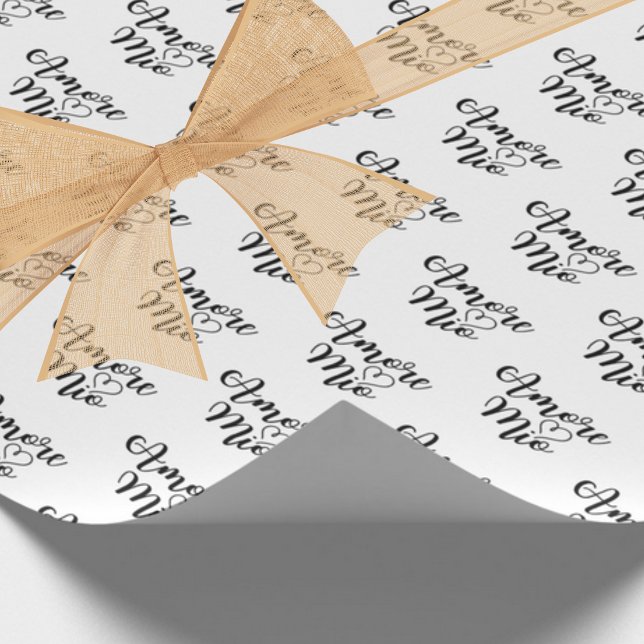 Papel De Presente Amore Mio (Meu amor) Script Preto Chic Repetição (Amore Mio (My Love) Chic Black Script Repeat on white Wrapping Paper Italian Gift Wrap)