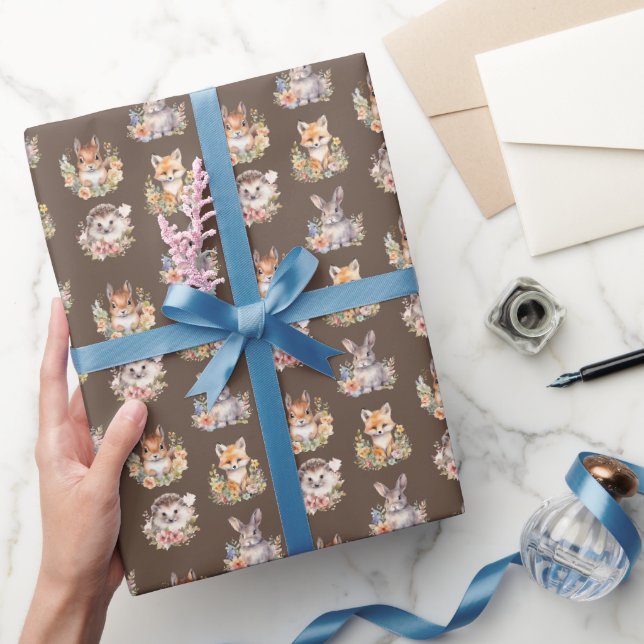 Papel De Presente Animais da Floresta no Café Brown (Presentear)