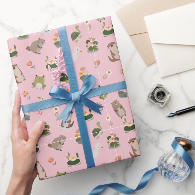 Papel De Presente Animais de Lagoa & Folhas de Nenúfar em Rosa Claro (Presentear)