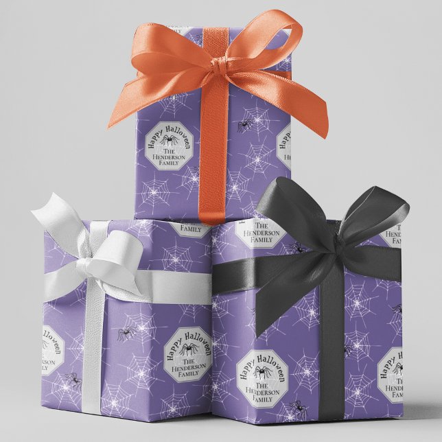 Papel De Presente Aranhas Roxas Nome Personalizado Família Halloween (Custom Creepy Spiderwebs & Spiders on a Purple Background. Personalize with your Family Name.)