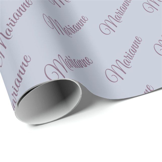 Papel De Presente Azul com texto em ameixa. (Ponta do rolo)