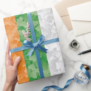 Papel De Presente Bandeira da Irlanda com um padrão de pântanos