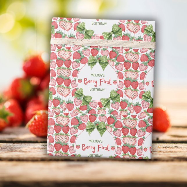 Papel De Presente Berry First Birthday Strawberry Party (Criador carregado)
